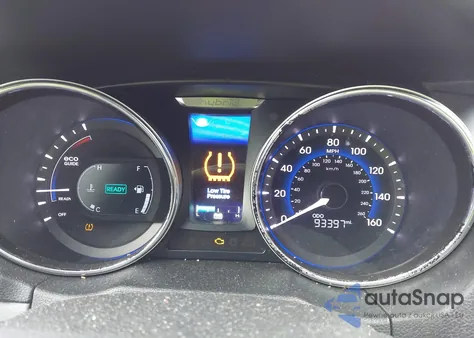 2013 Hyundai Sonata Hybrid from USA, damaged, VIN KMHEC4A44DA076676